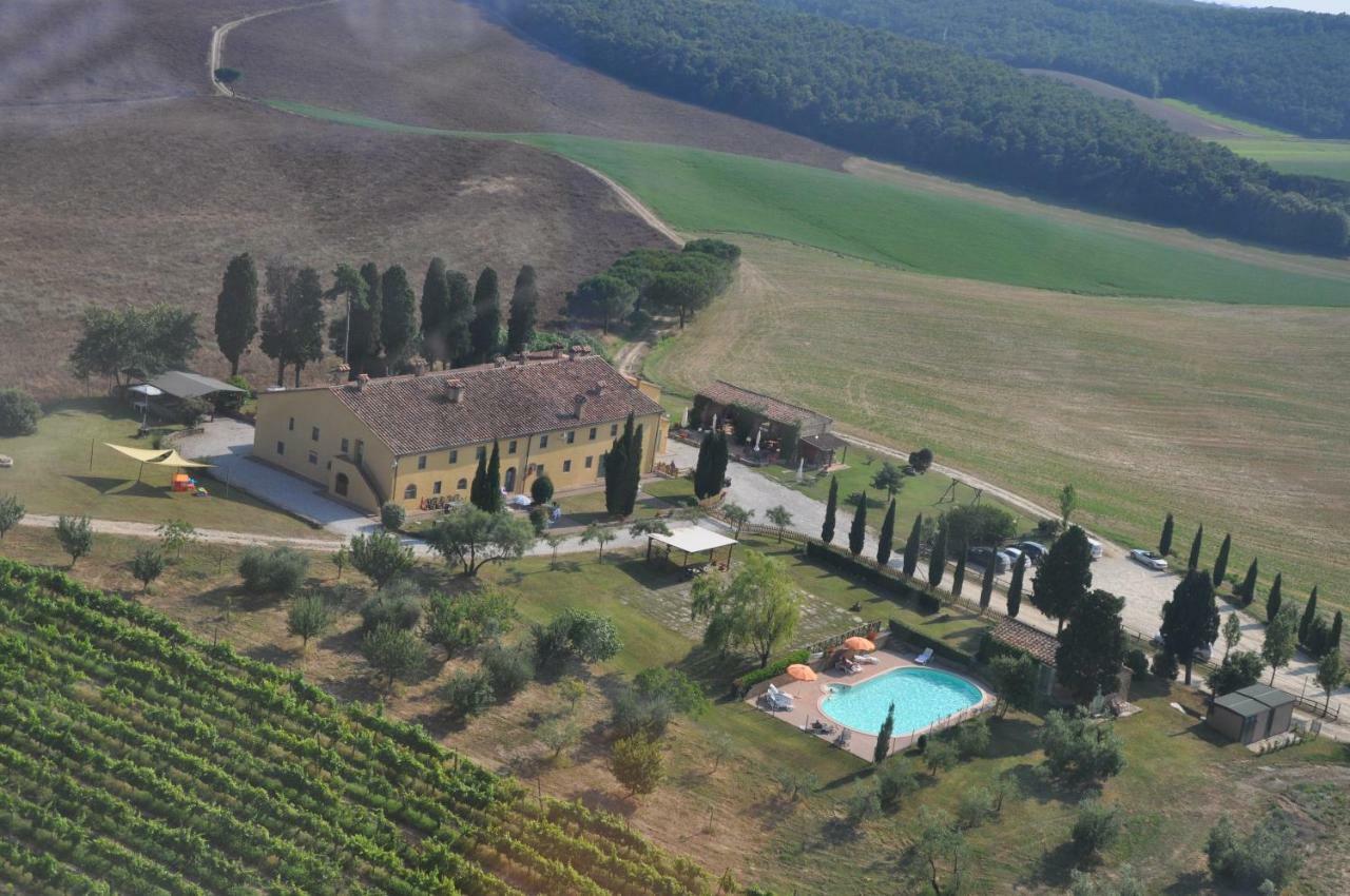 Agriturismo Ca Lo Spelli Hotel Guasticce Luaran gambar
