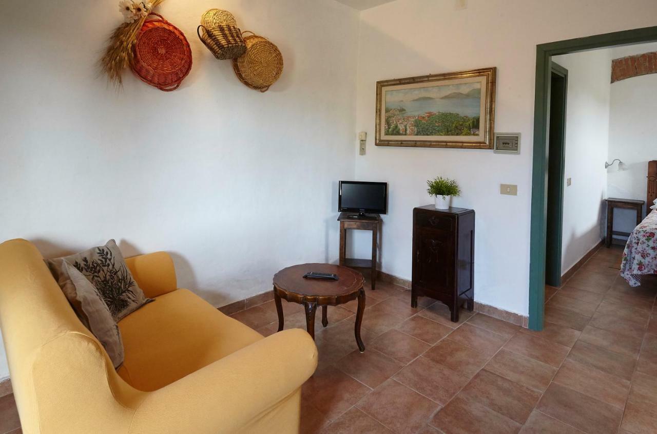 Agriturismo Ca Lo Spelli Hotel Guasticce Luaran gambar